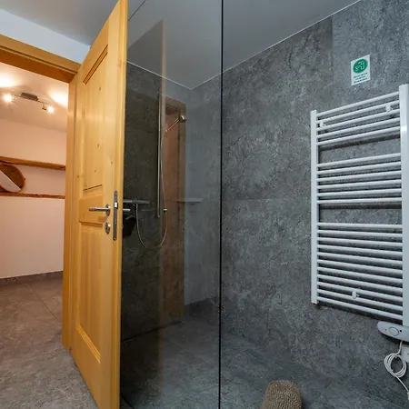 Moderne 1-6 Pers Apartment *