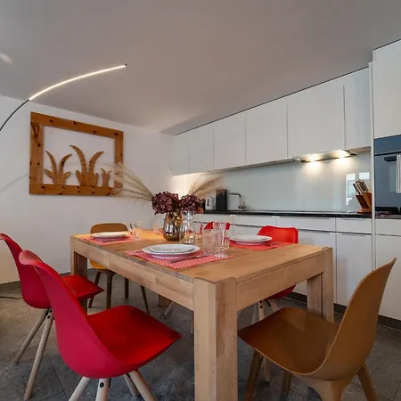 Moderne Ferienwohnung 1-6 Pers Guarda