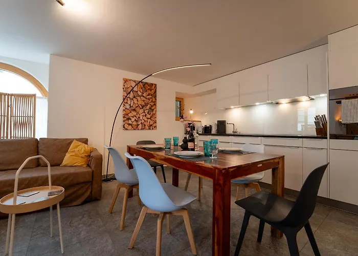 Moderne Helle 1-6 Pers - Chasa32 In Guarda