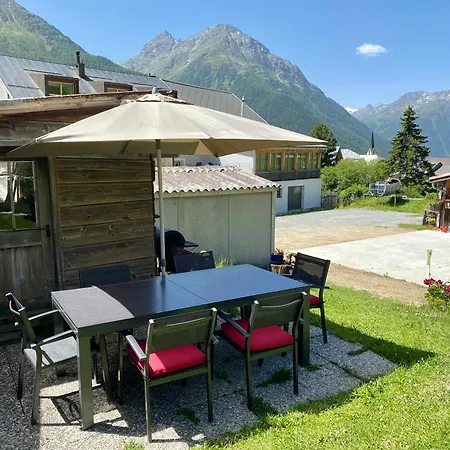 Apartment Moderne Helle Ferienwohnung 1-6 Pers - Chasa32 In Guarda *