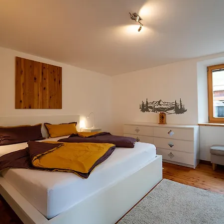Moderne Helle Ferienwohnung 1-6 Pers - Chasa32 In Guarda Apartment Guarda