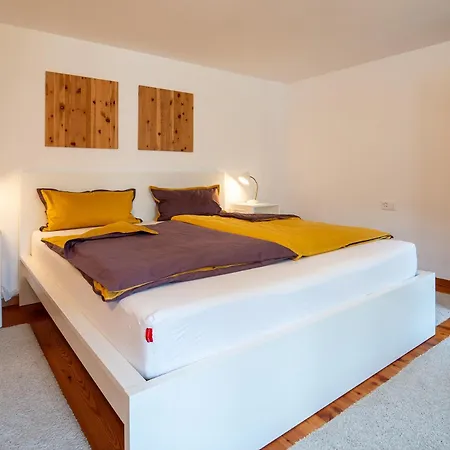 Moderne Helle Ferienwohnung 1-6 Pers - Chasa32 In Guarda Guarda