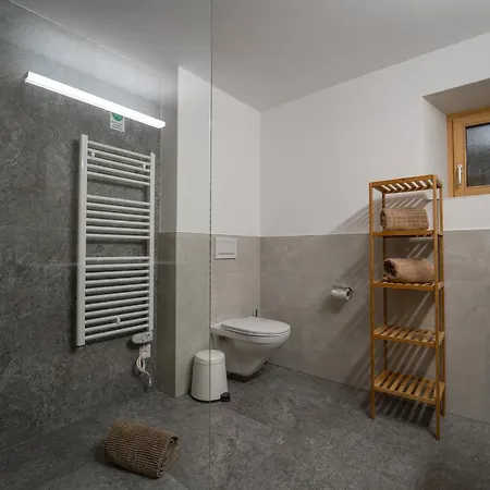 Διαμέρισμα Moderne Helle 1-6 Pers - Chasa32 In Guarda