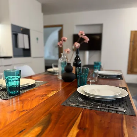 Moderne Helle Ferienwohnung 1-6 Pers - Chasa32 In Guarda *
